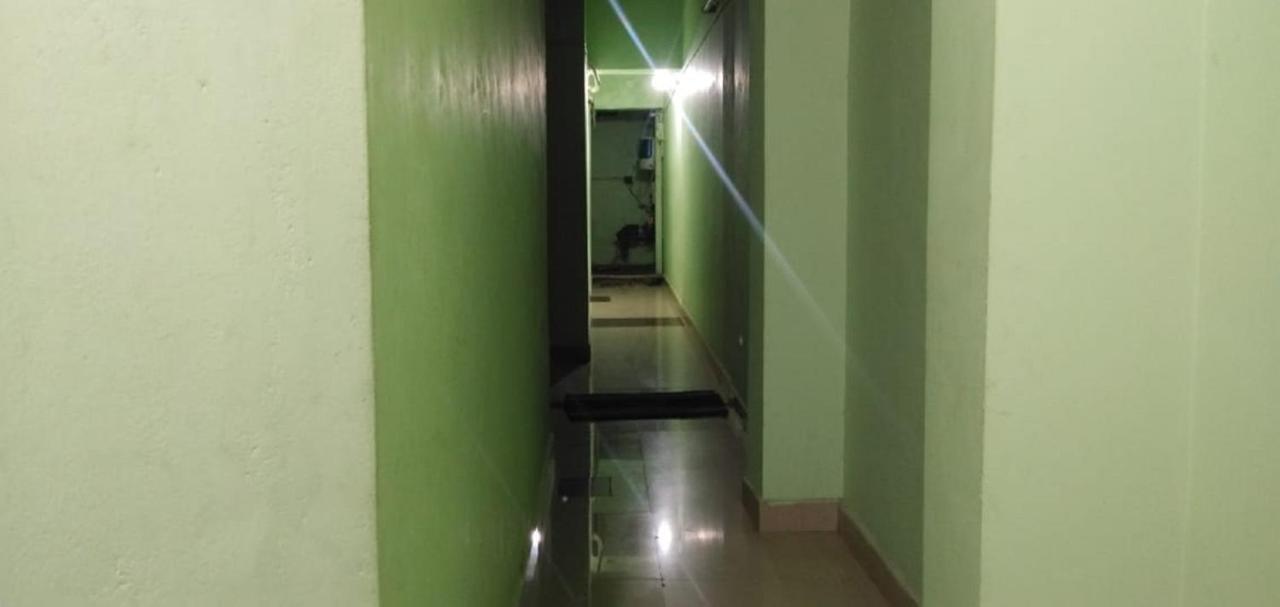Family Guest House Near Bus-Stand ปอนดิเชอรี ภายนอก รูปภาพ