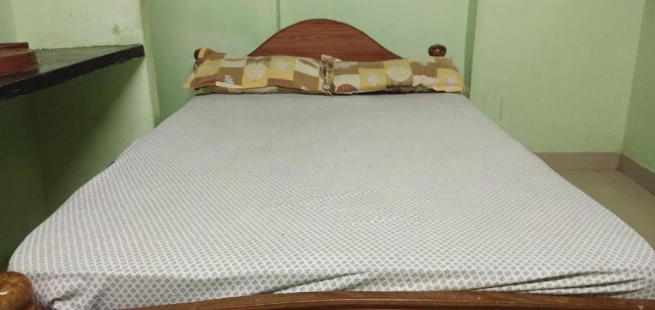 Family Guest House Near Bus-Stand ปอนดิเชอรี ภายนอก รูปภาพ