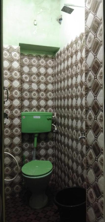 Family Guest House Near Bus-Stand ปอนดิเชอรี ภายนอก รูปภาพ