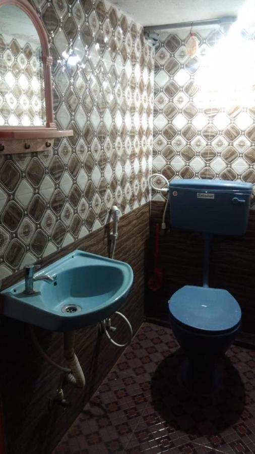 Family Guest House Near Bus-Stand ปอนดิเชอรี ภายนอก รูปภาพ